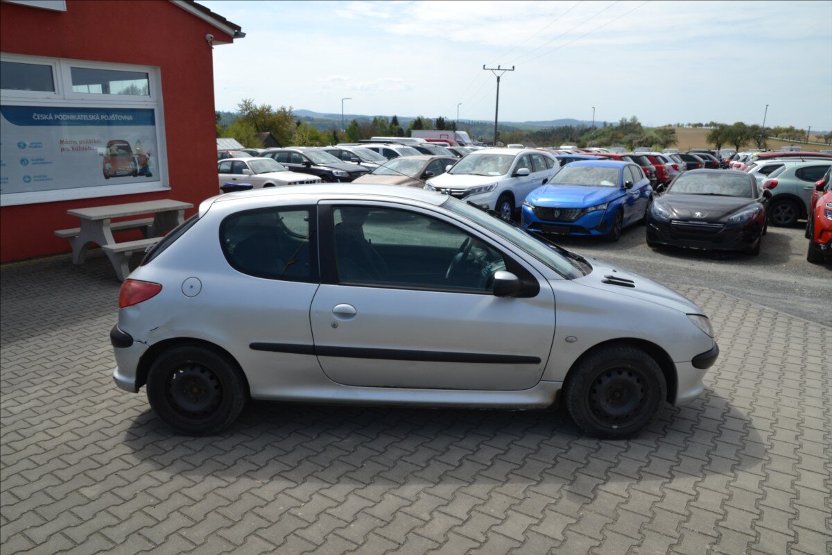 Peugeot 206 Hatchback 1,4 l 50 kw