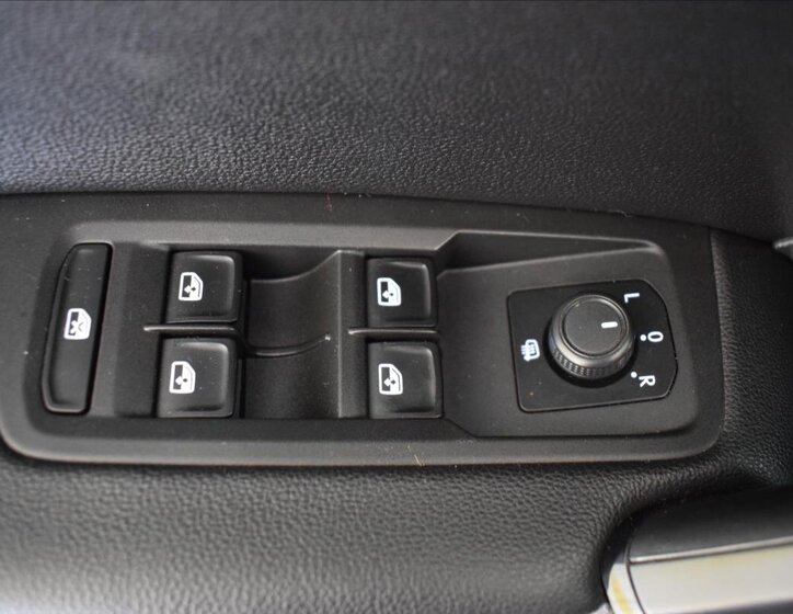 Volkswagen Touran MPV 2,0 l 81 kw