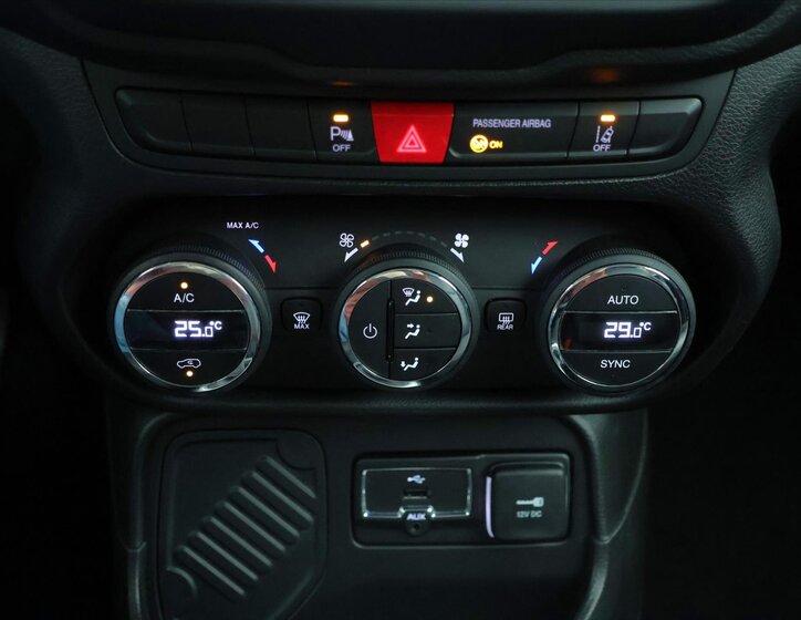 Jeep Renegade SUV / Terénní 1,4 l 103 kw