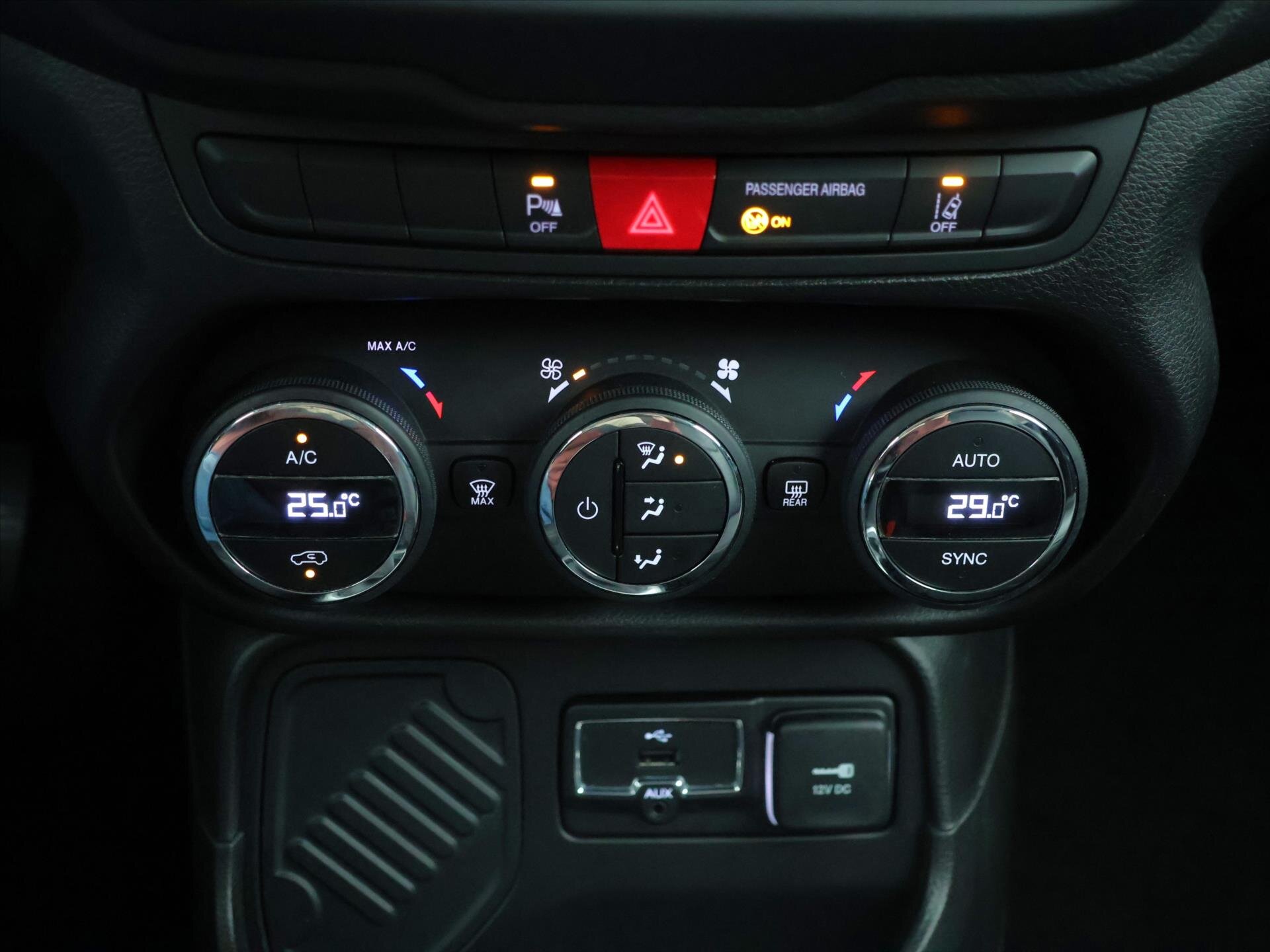 Jeep Renegade SUV / Terénní 1,4 l 103 kw