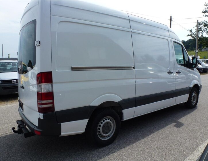 Mercedes-Benz Sprinter 8