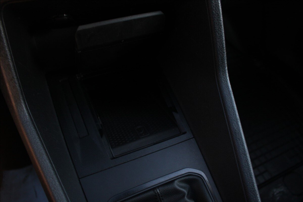 Volkswagen Caddy Skříň 2,0 l 75 kw