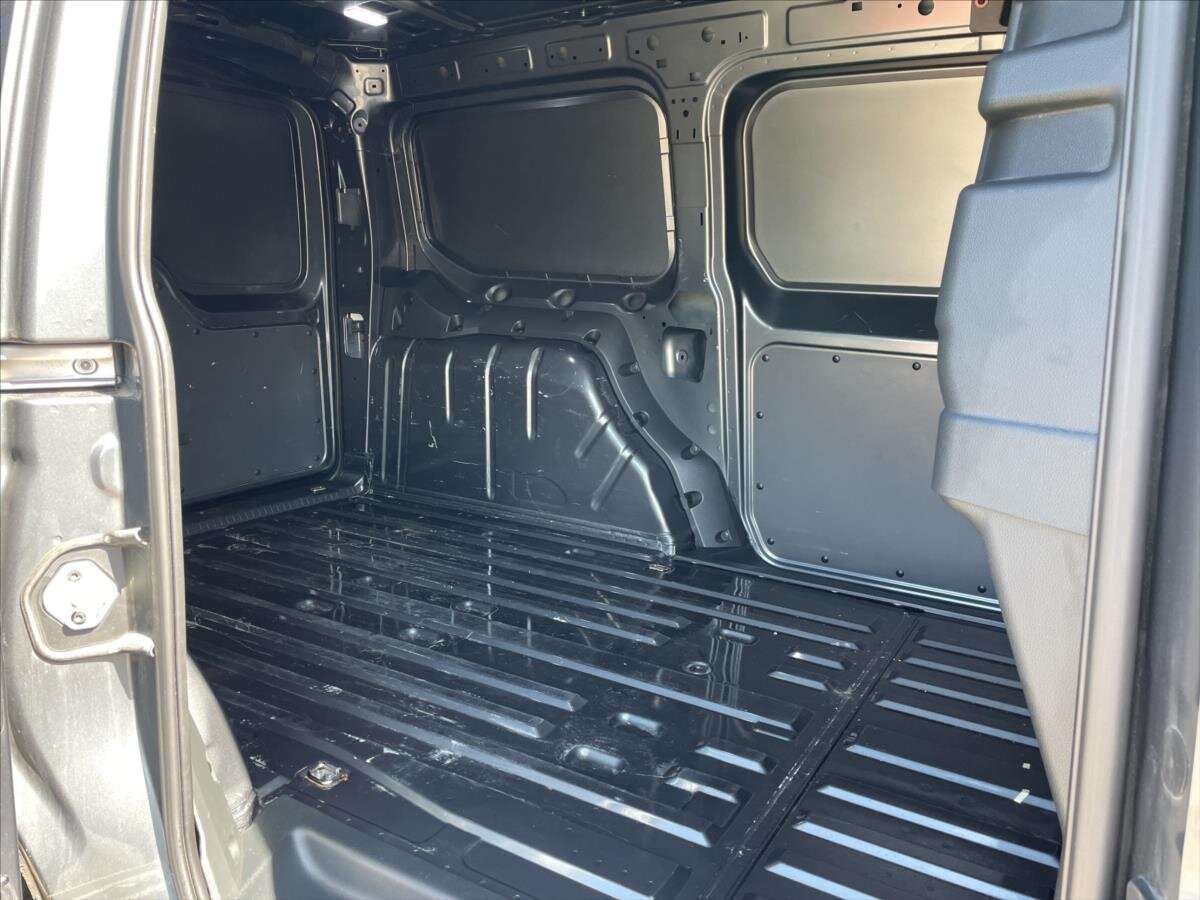 Volkswagen Caddy Skříň 2,0 l 75 kw