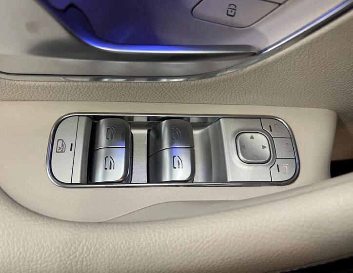 Mercedes-Benz GLS SUV / Terénní 4,0 l 360 kw