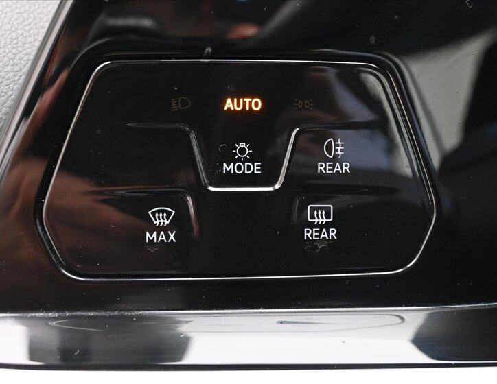 Volkswagen Golf Kombi 2,0 l 110 kw