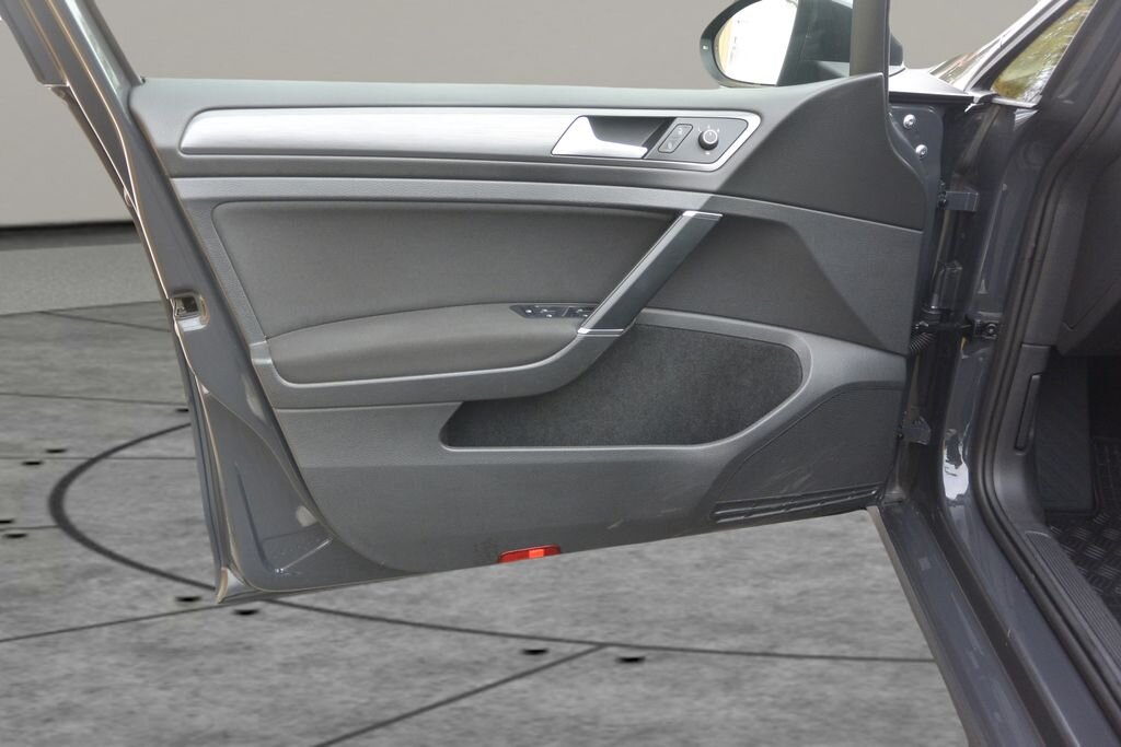 Volkswagen Golf Kombi 1,4 l 92 kw