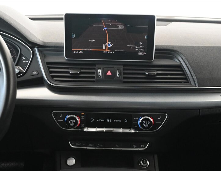 Audi Q5 SUV 2,0 l 140 kw