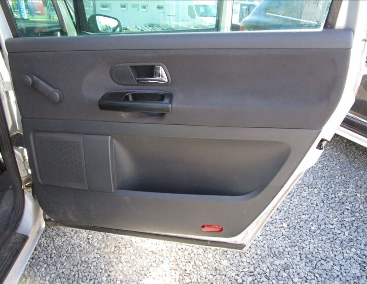 Volkswagen Sharan Kombi 1,9 l 85 kw