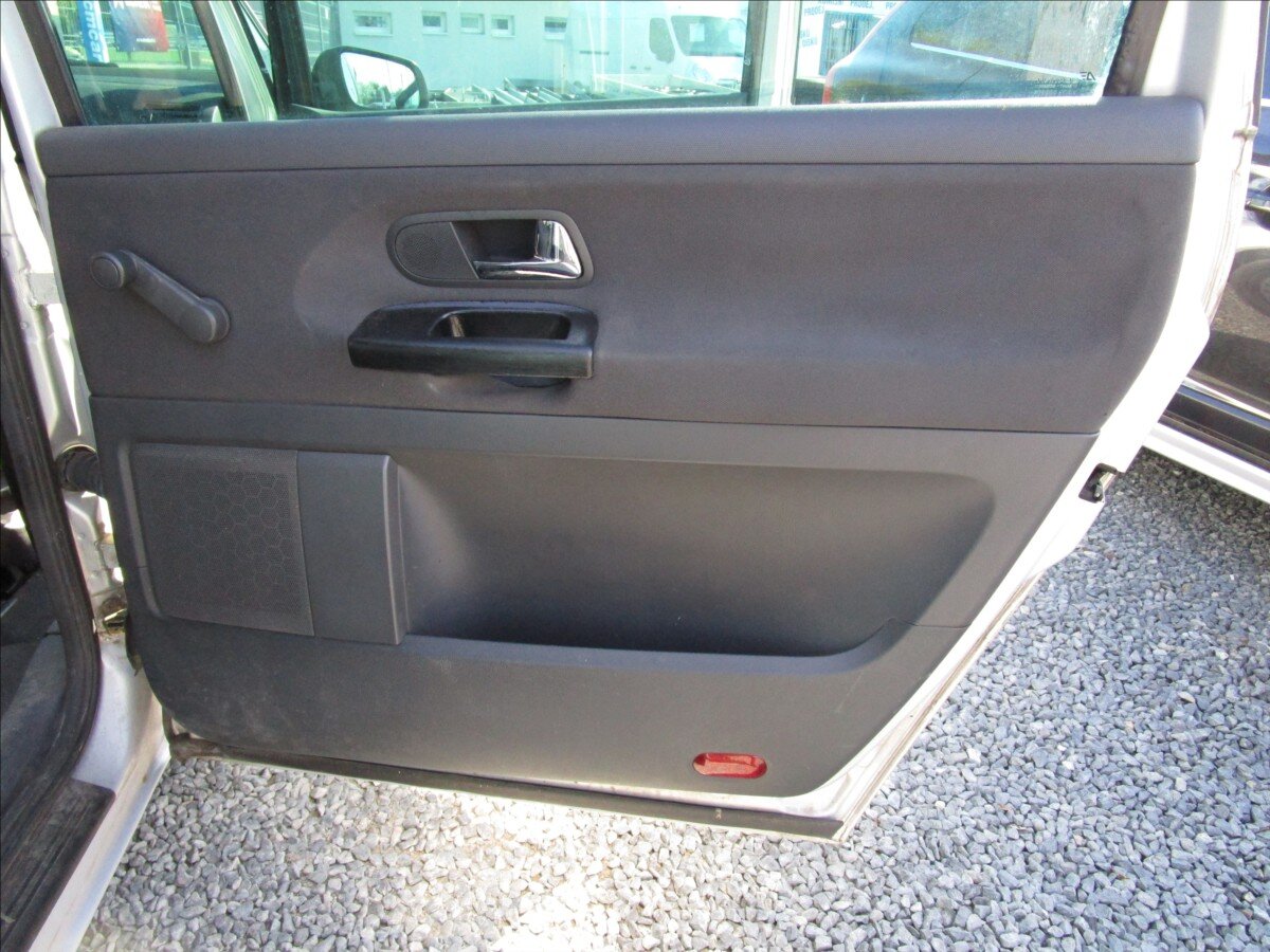 Volkswagen Sharan Kombi 1,9 l 85 kw