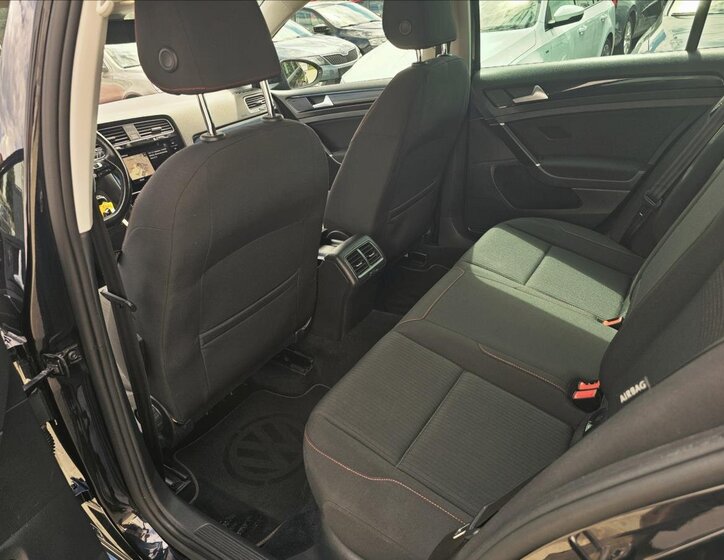 Volkswagen Golf Kombi 2,0 l 110 kw