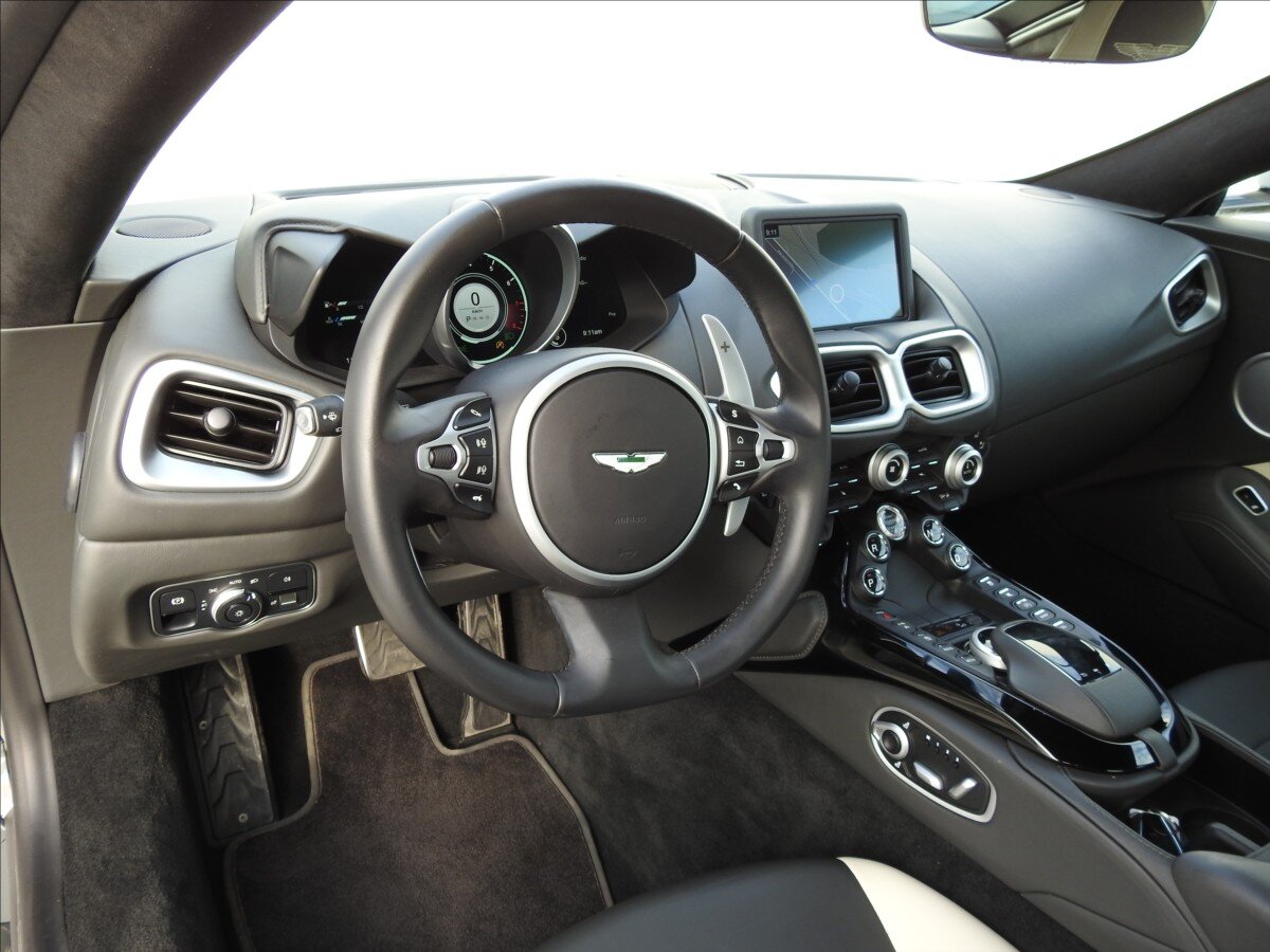 Aston Martin Vantage Kupé 4,0 l 375 kw