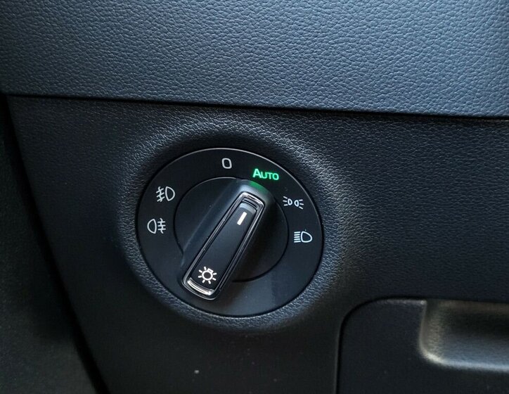 Škoda Karoq SUV / Terénní 1,5 l 110 kw