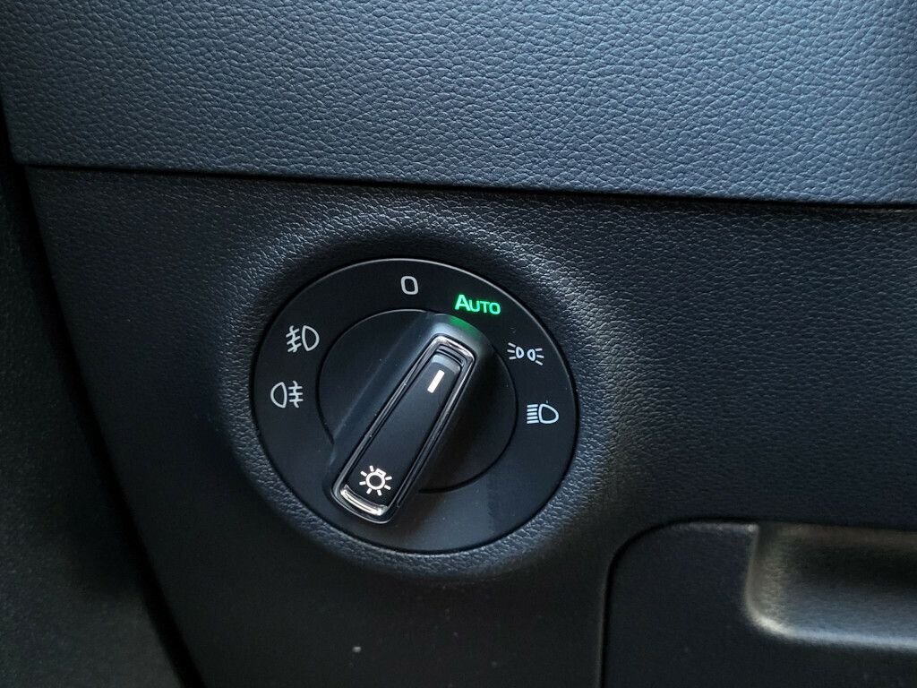 Škoda Karoq SUV / Terénní 1,5 l 110 kw