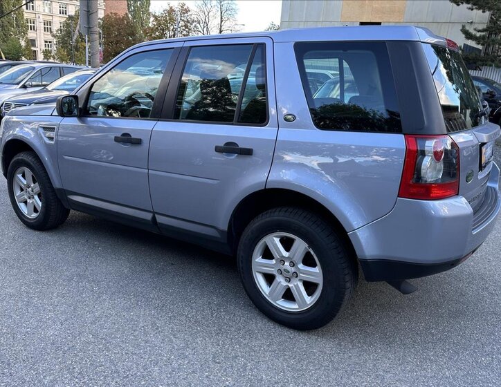 Land Rover Freelander SUV / Terénní 2,2 l 112 kw