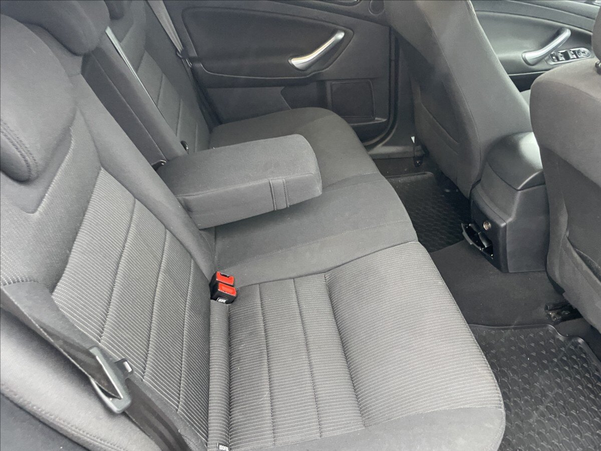 Ford Mondeo Kombi 2,0 l 103 kw