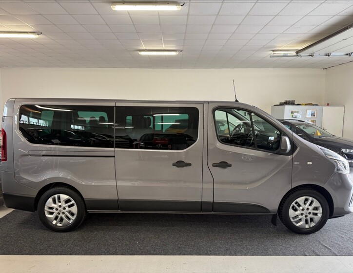 Renault Trafic 4
