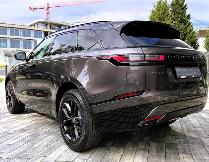 Land Rover Range Rover Velar SUV 2,0 l 150 kw