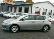 Toyota Auris 1