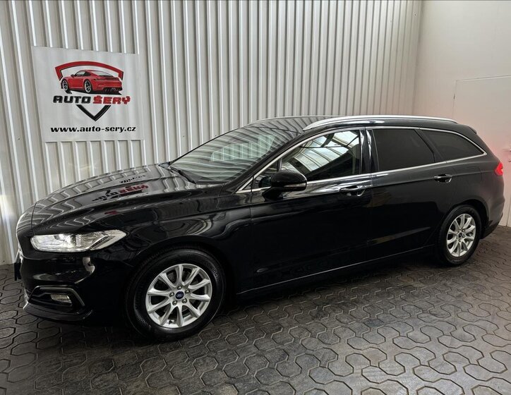 Ford Mondeo Kombi 1,5 l 121 kw