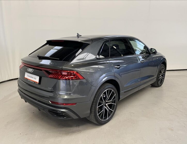 Audi Q8 2
