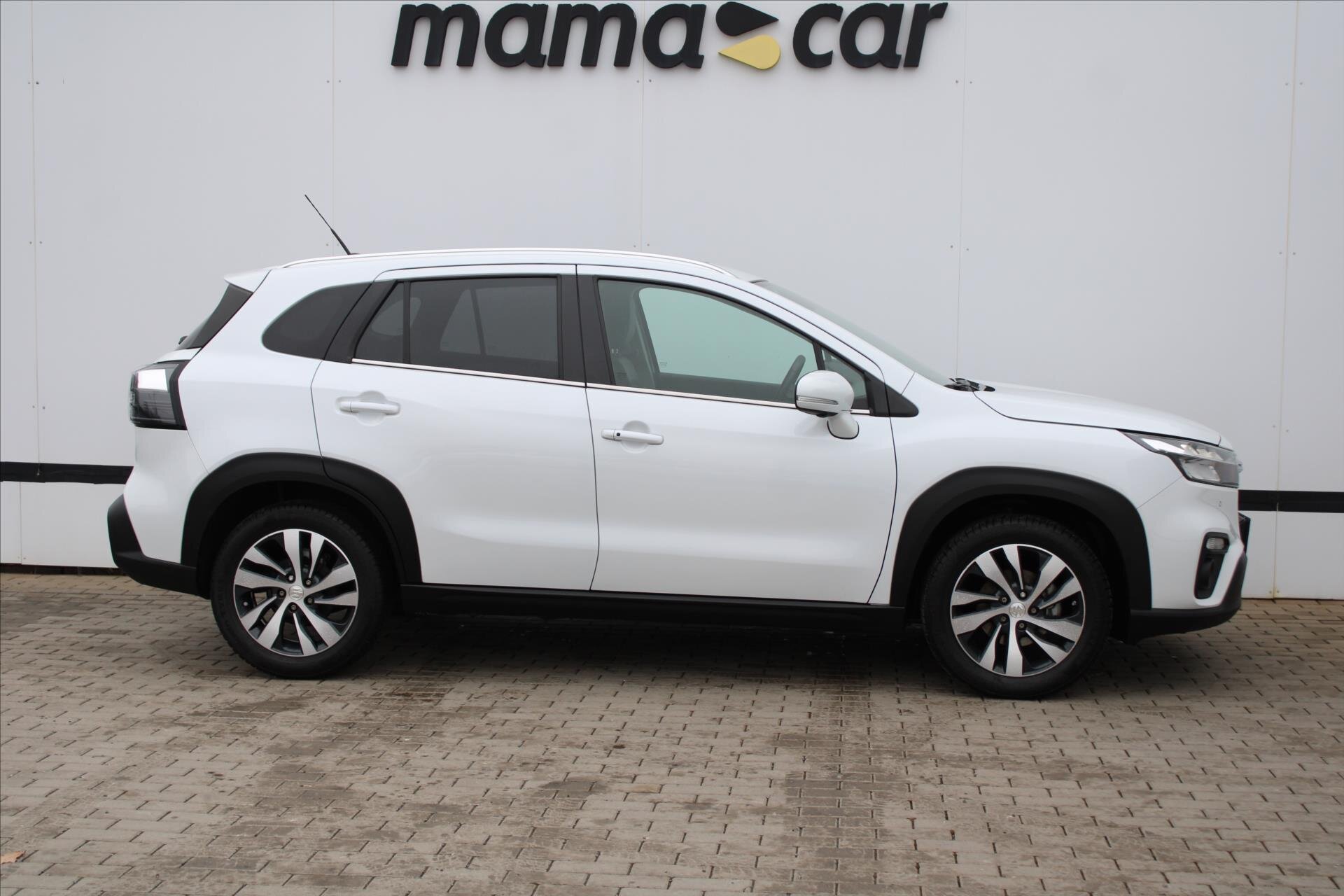 Suzuki SX4 S-Cross SUV / Terénní 1,4 l 95 kw