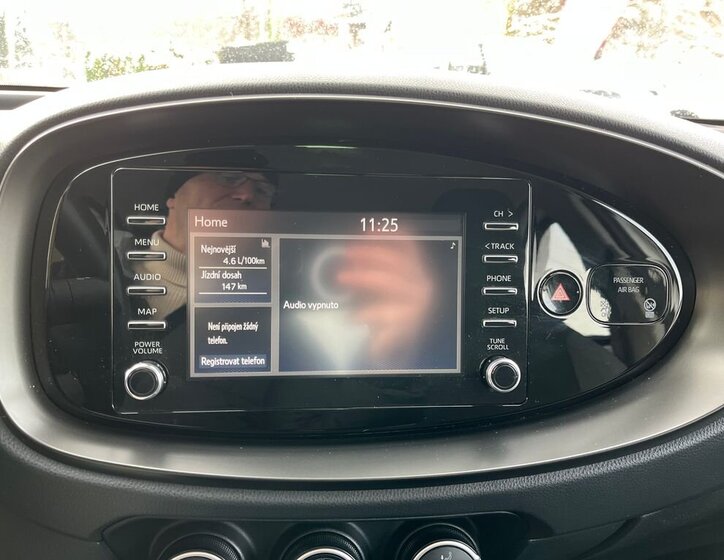 Toyota Aygo Hatchback 998,0 53 kw