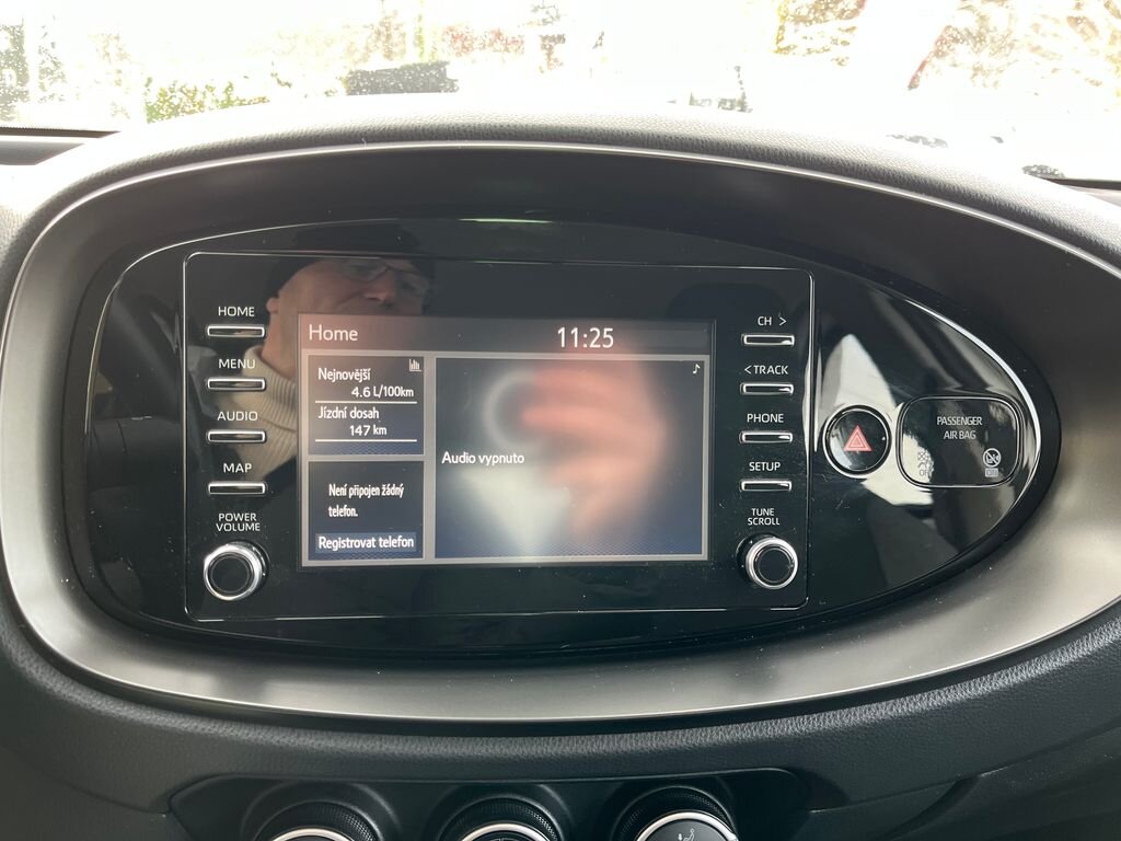 Toyota Aygo Hatchback 998,0 53 kw