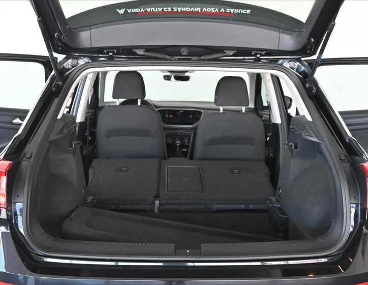 Volkswagen T-Roc SUV 1,6 l 85 kw