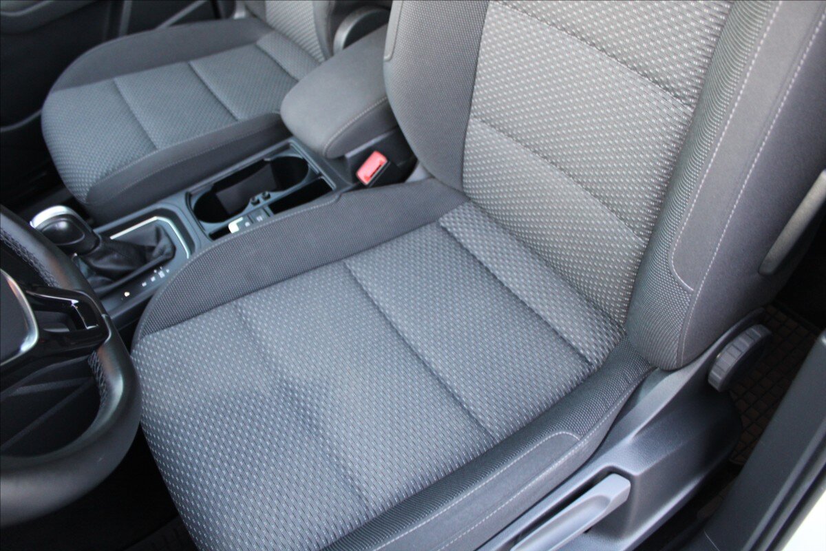 Volkswagen Touran MPV 1,5 l 110 kw