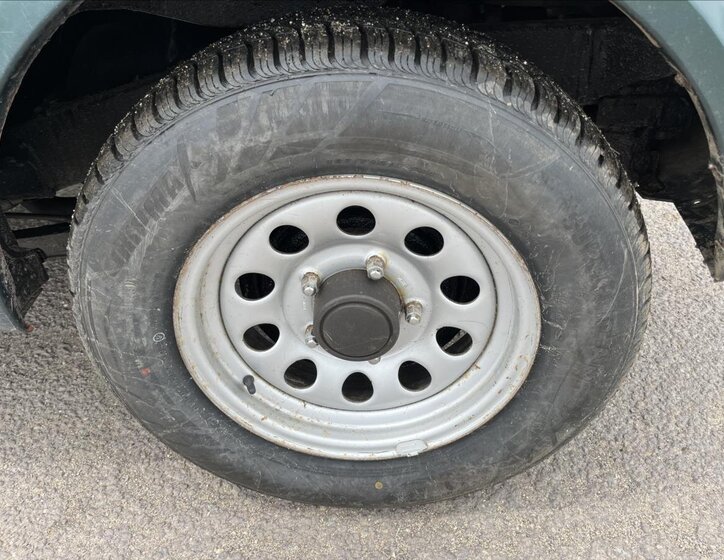 Suzuki Jimny SUV / Terénní 1,3 l 63 kw