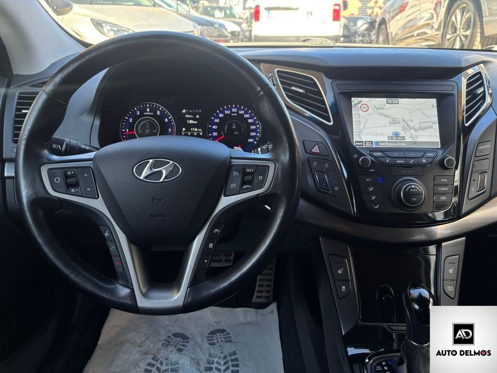 Hyundai i40 Kombi 2,0 l 121 kw