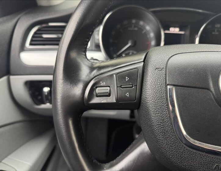 Škoda Superb Kombi 2,0 l 103 kw