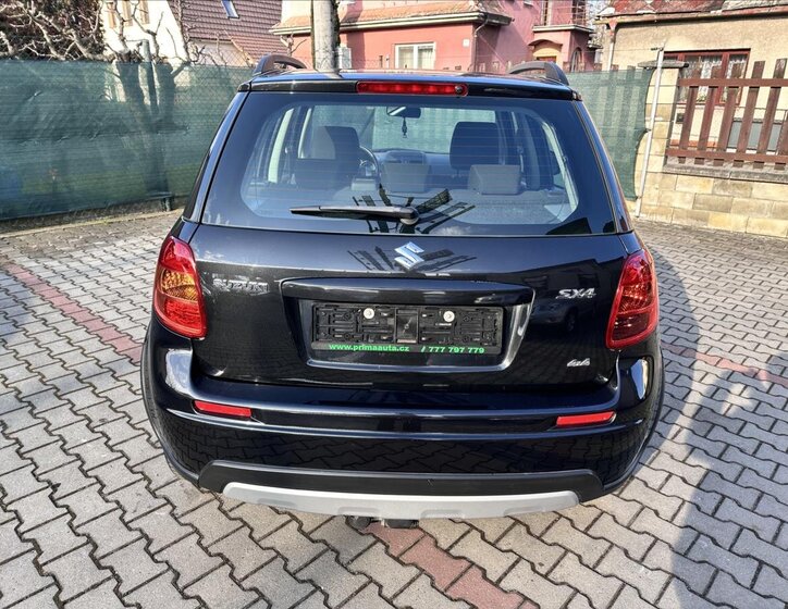 Suzuki SX4 Hatchback 1,6 l 88 kw