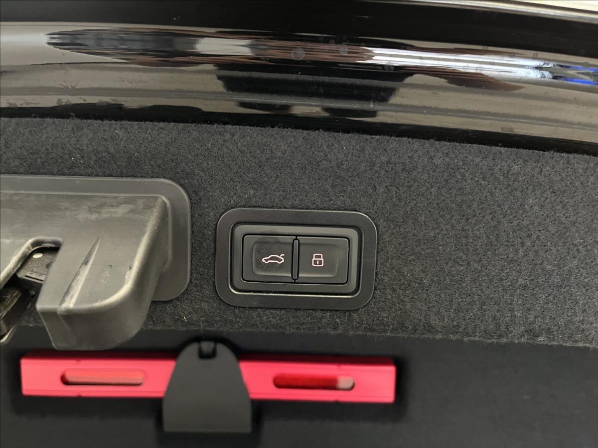 Audi A6 Sedan 3,0 l 200 kw