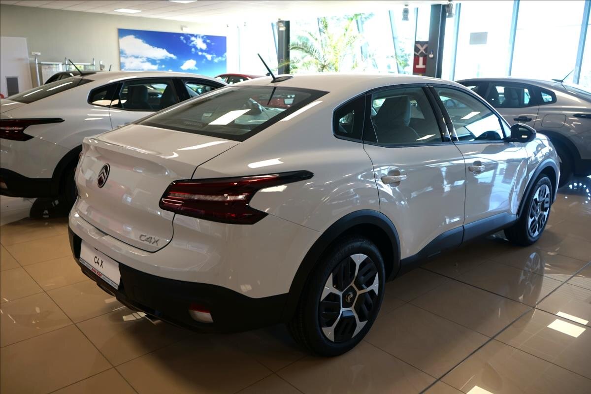 Citroën C4 X