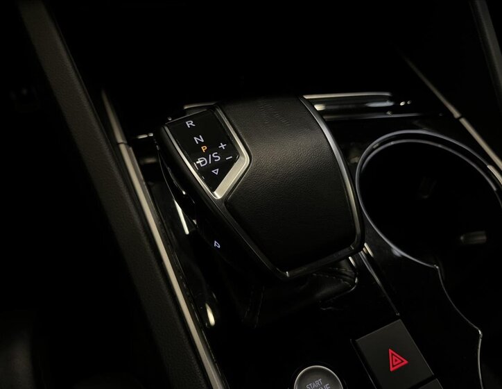 Volkswagen Touareg 16