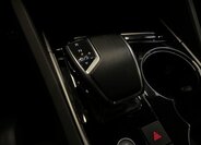 Volkswagen Touareg 16