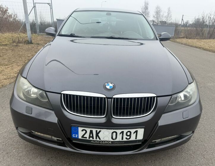BMW Řada 3 8