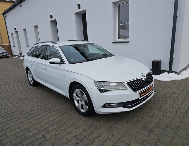 Škoda Superb Kombi 2,0 l 140 kw