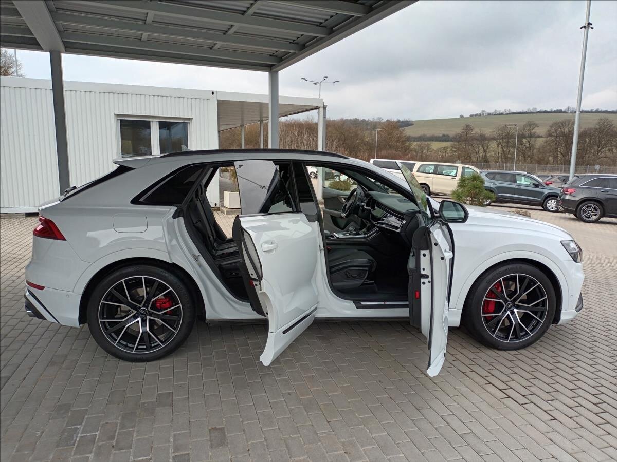 Audi SQ8 SUV / Terénní 4,0 l 320 kw