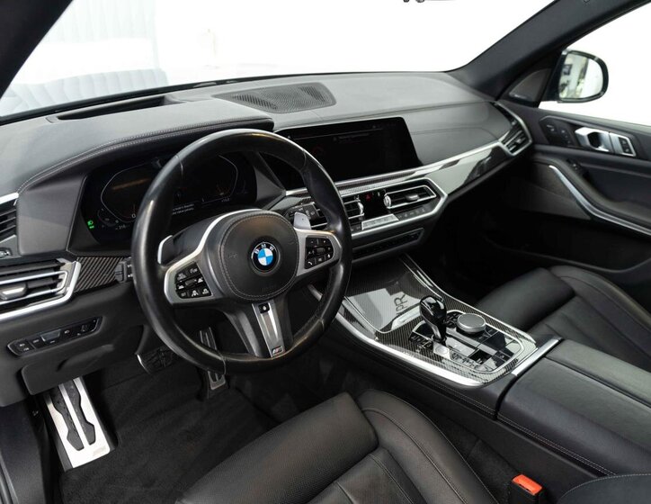 BMW X5 SUV / Terénní 4,4 l 390 kw