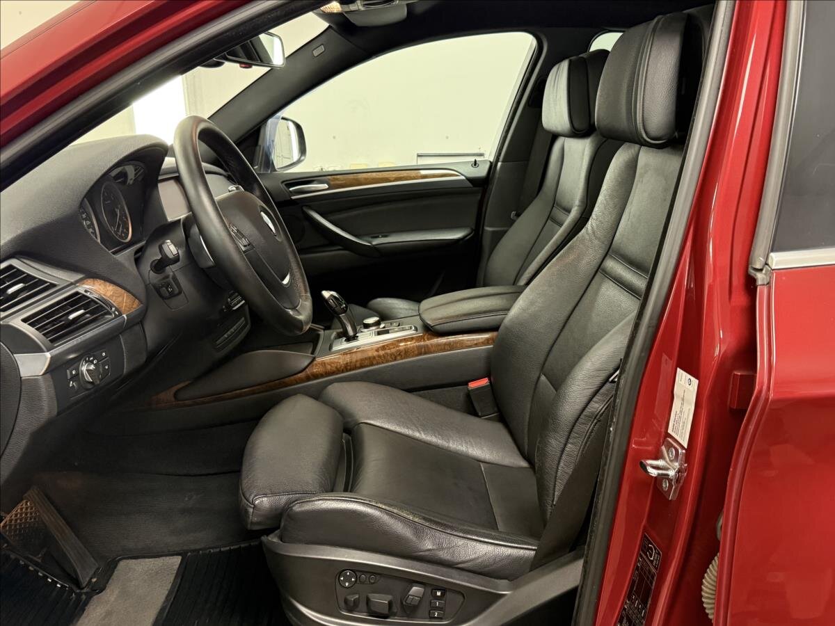 BMW X6 SUV 3,0 l 225 kw