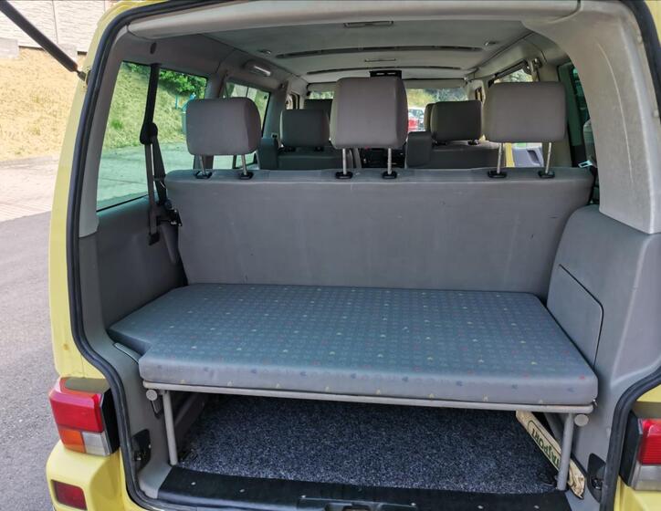 Volkswagen Multivan 17