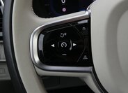 Volvo XC90 SUV / Terénní 2,0 l 173 kw