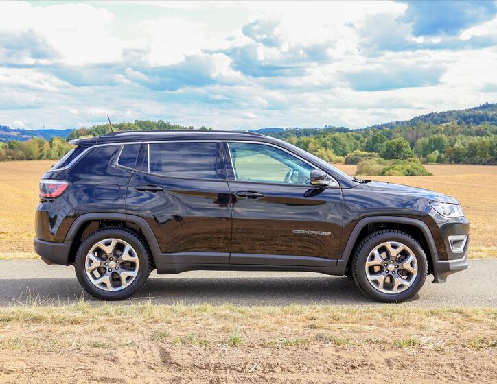 Jeep Compass 8