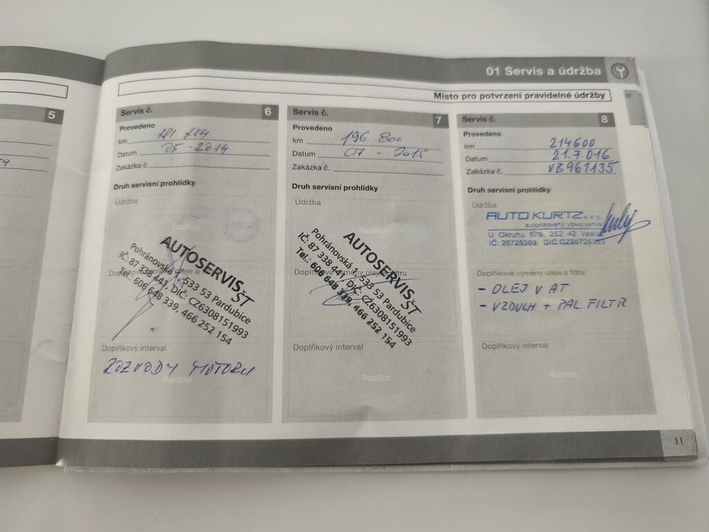 Volvo XC70 Kombi 2,4 l 151 kw