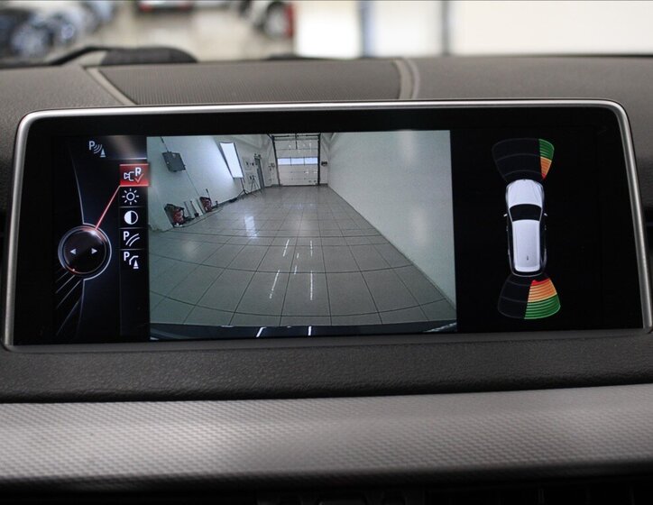 BMW X5 SUV / Terénní 3,0 l 280 kw