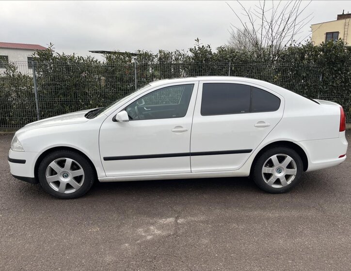 Škoda Octavia Sedan / Limuzína 1,6 l 75 kw