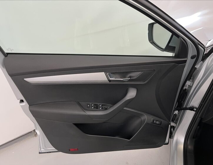 Škoda Karoq SUV 1,5 l 110 kw