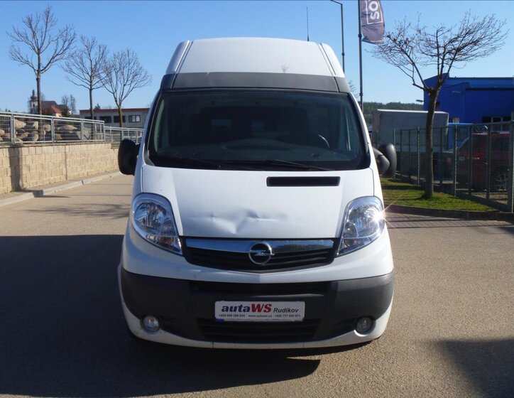 Opel Vivaro 2
